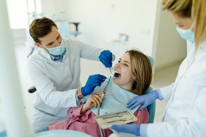 Patiente qui a une bonne complementraire sante pour couvrir ses soins dentaires