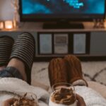 19 séries romantiques à savourer cet automne pour des soirées cocooning sur Netflix